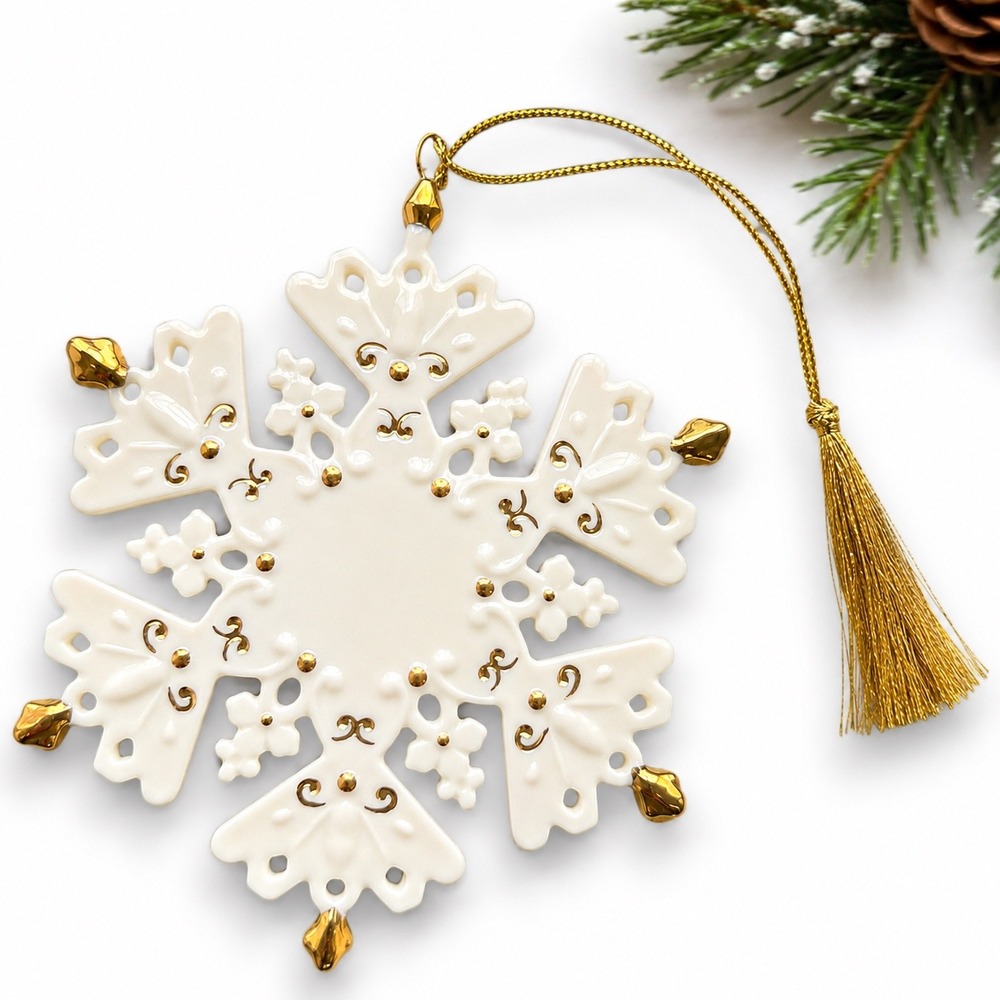 Lenox Snowflake Ornament Ivory Excellent Porcelain Gold Accents Box